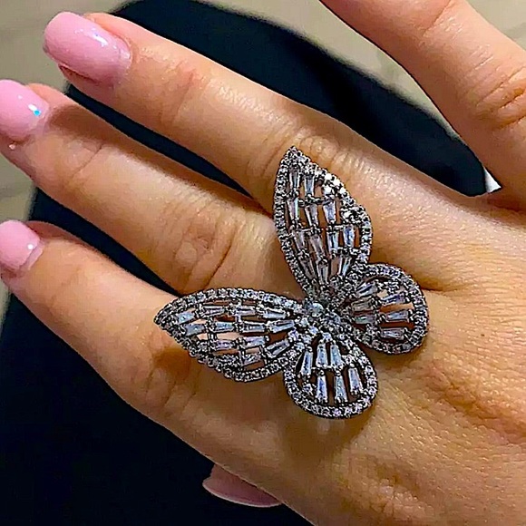 WHITE GOLD BUTTERFLY ZIRCON RING - Picture 1 of 16
